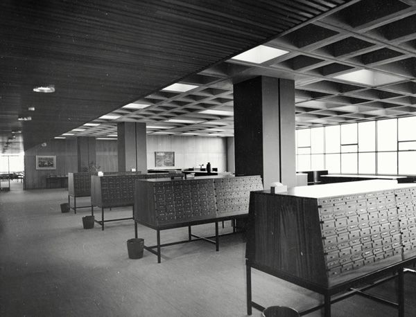 [Interior of Rankine Brown, library]