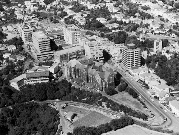 [Aerial view of Kelburn campus]